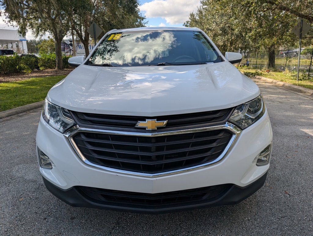 2018 Chevrolet Equinox LT photo 2