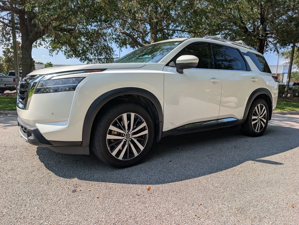 Used 2022 Nissan Pathfinder Platinum SUV