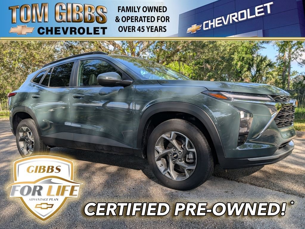 Used 2025 Chevrolet Trax LT SUV