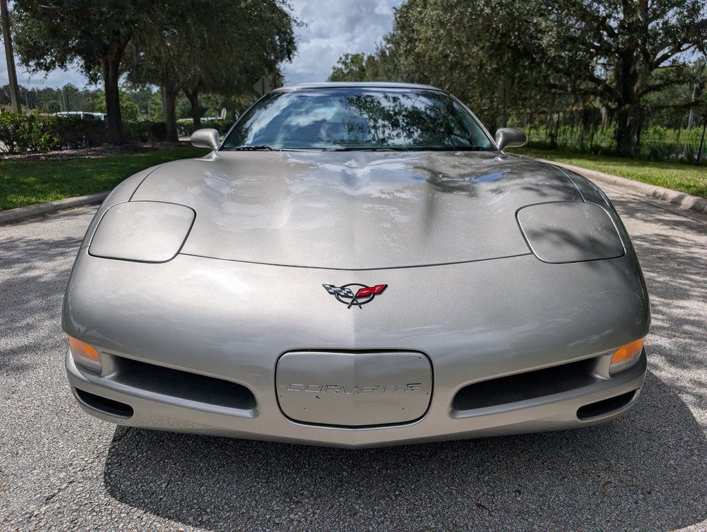 2000 Chevrolet Corvette photo 2