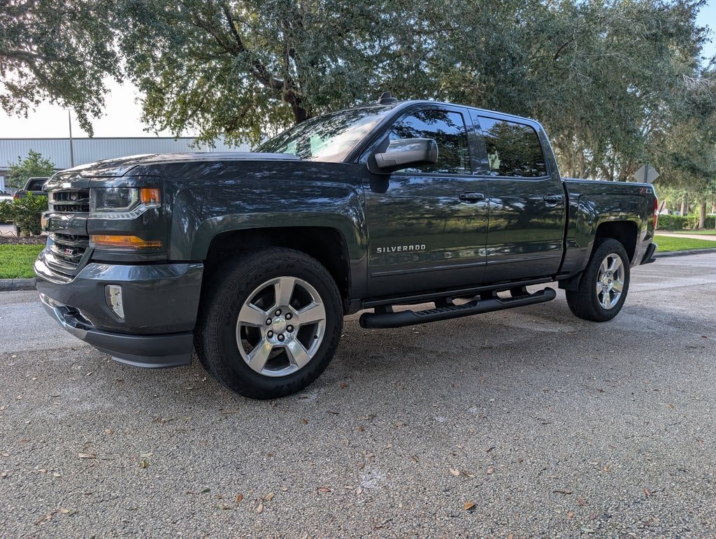 Used 2018 Chevrolet Silverado 1500 LT Truck Crew Cab