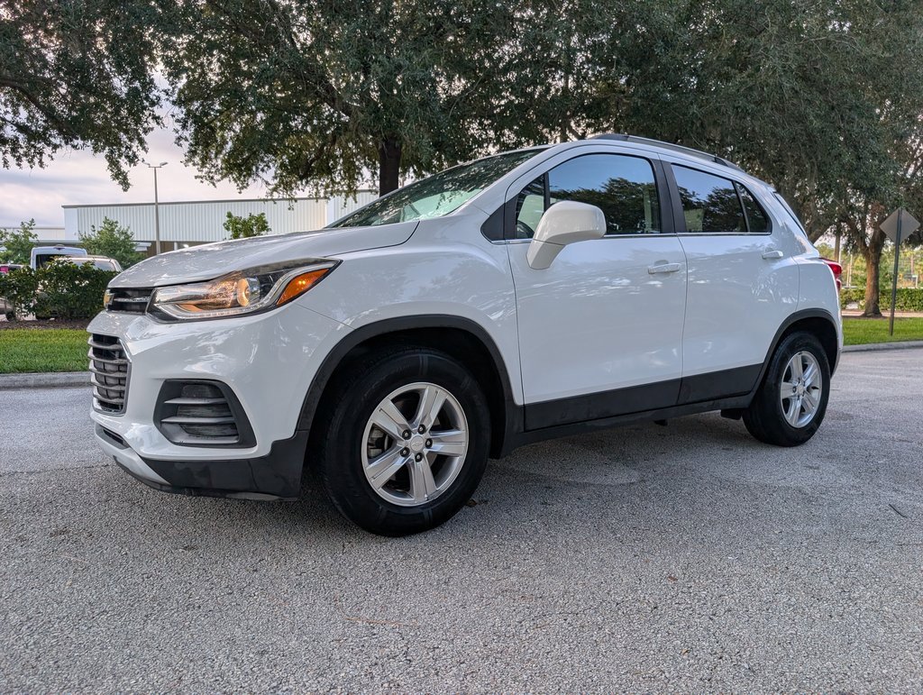 2017 Chevrolet Trax LT photo 3