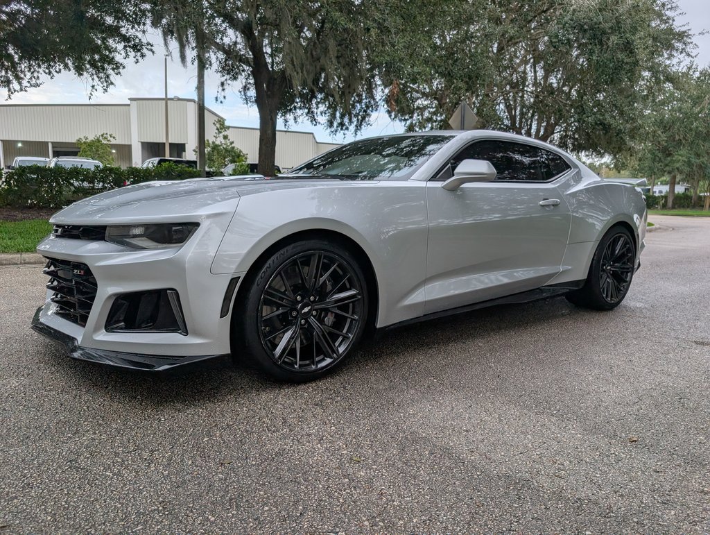 2019 Chevrolet Camaro ZL1 photo 3
