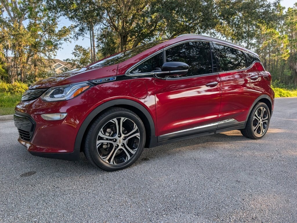 2021 Chevrolet Bolt EV Premier photo 3
