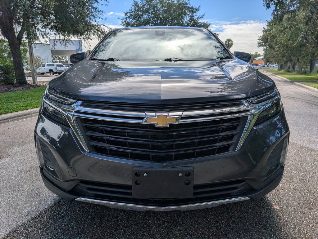 2022 Chevrolet Equinox LT photo 2