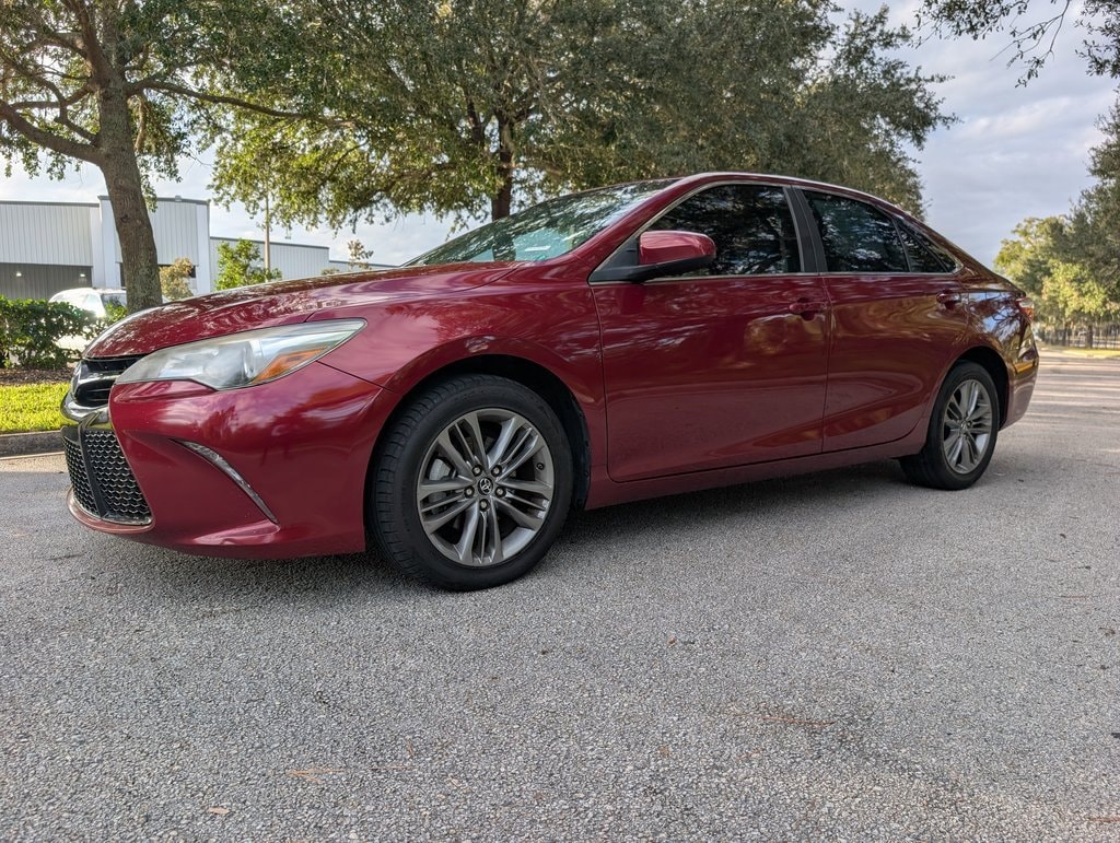 Used 2017 Toyota Camry XLE Sedan