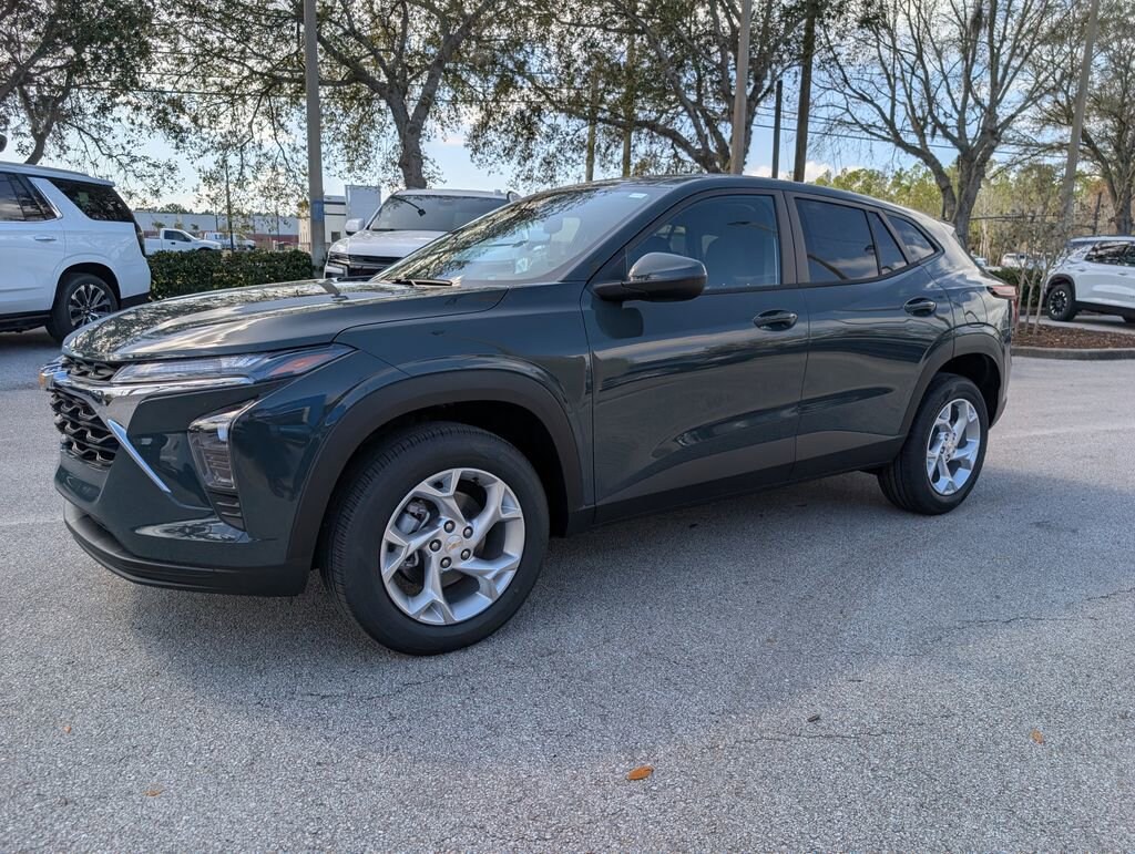 New 2026 Chevrolet Trax LS SUV