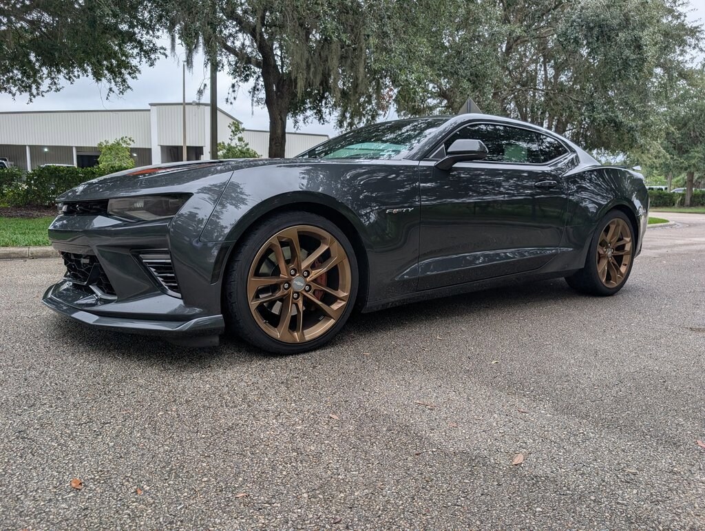 2017 Chevrolet Camaro 2SS photo 3
