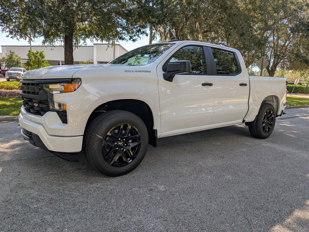New 2026 Chevrolet Silverado 1500 Custom Truck