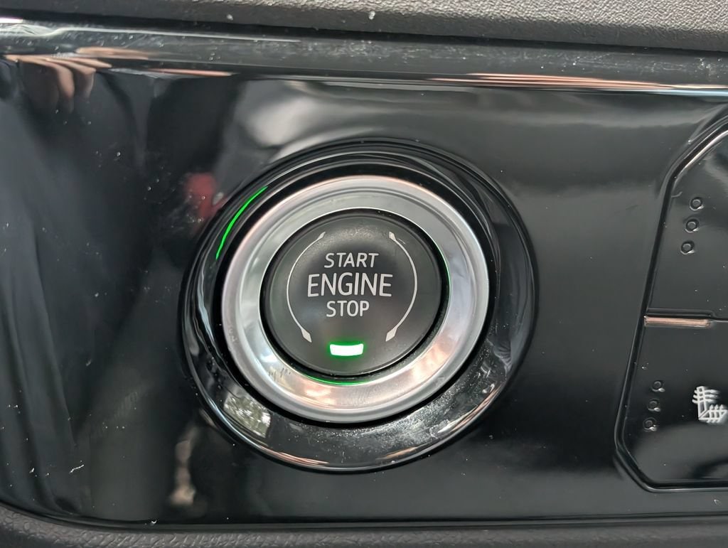 2022 Chevrolet Silverado 1500 RST - Photo 25