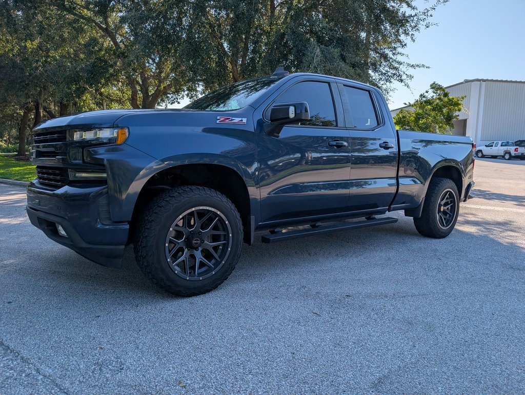 2019 Chevrolet Silverado 1500 RST photo 3