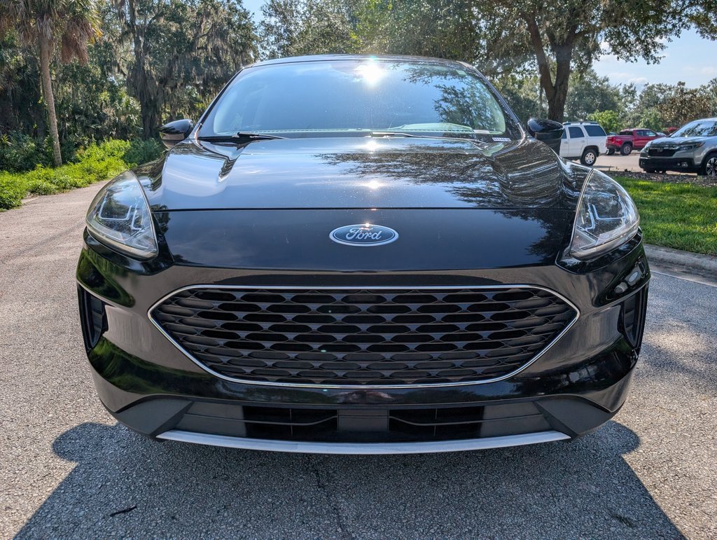 2020 Ford Escape SE photo 2