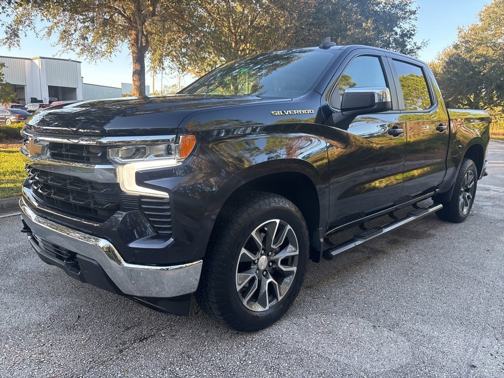 Used 2022 Chevrolet Silverado 1500 LT Truck Crew Cab