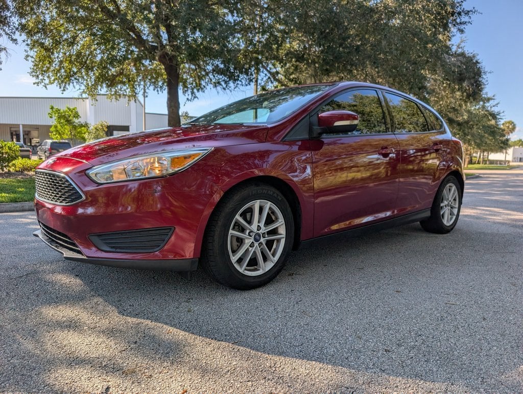 Used 2016 Ford Focus SE Hatchback