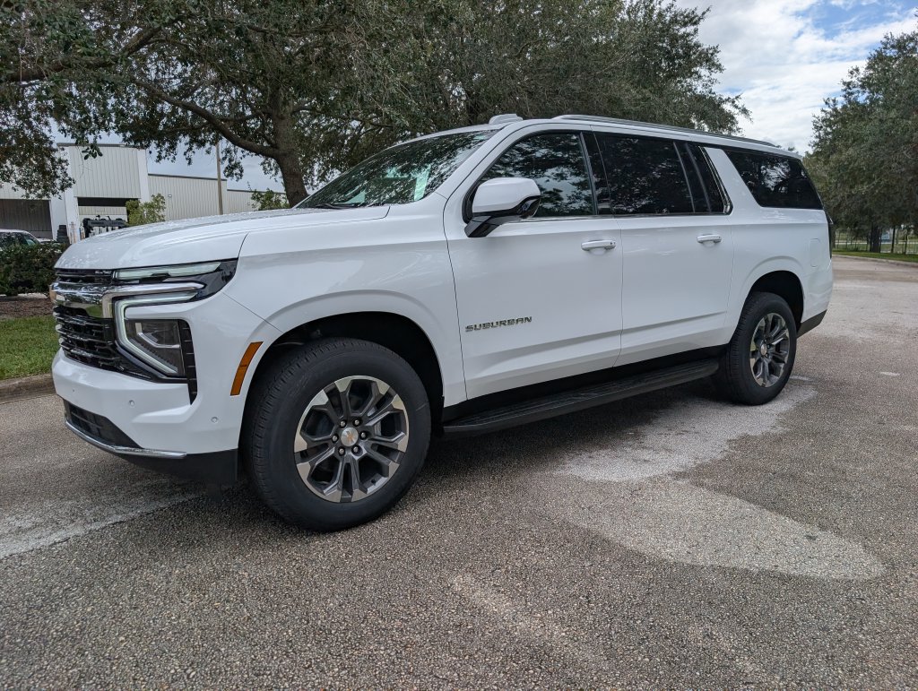 New 2027 Chevrolet Suburban LS SUV