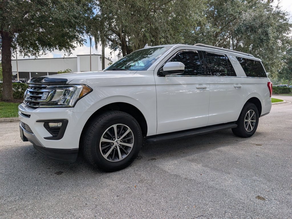2020 Ford Expedition MAX XLT photo 2