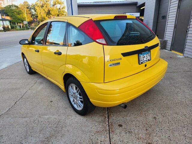 Used 2006 Ford Focus ZX5 SES with VIN 1FAFP37N16W228979 for sale in Lake City, Minnesota