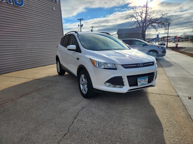 Used 2014 Ford Escape SE with VIN 1FMCU9G90EUB46873 for sale in Lake City, Minnesota