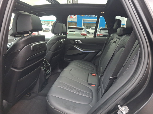 2024 BMW X5 M60i - Photo 10