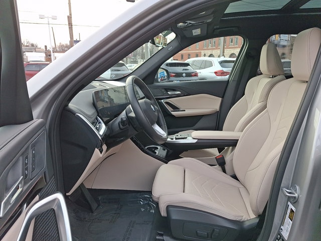 2025 BMW X1 28i - Photo 13