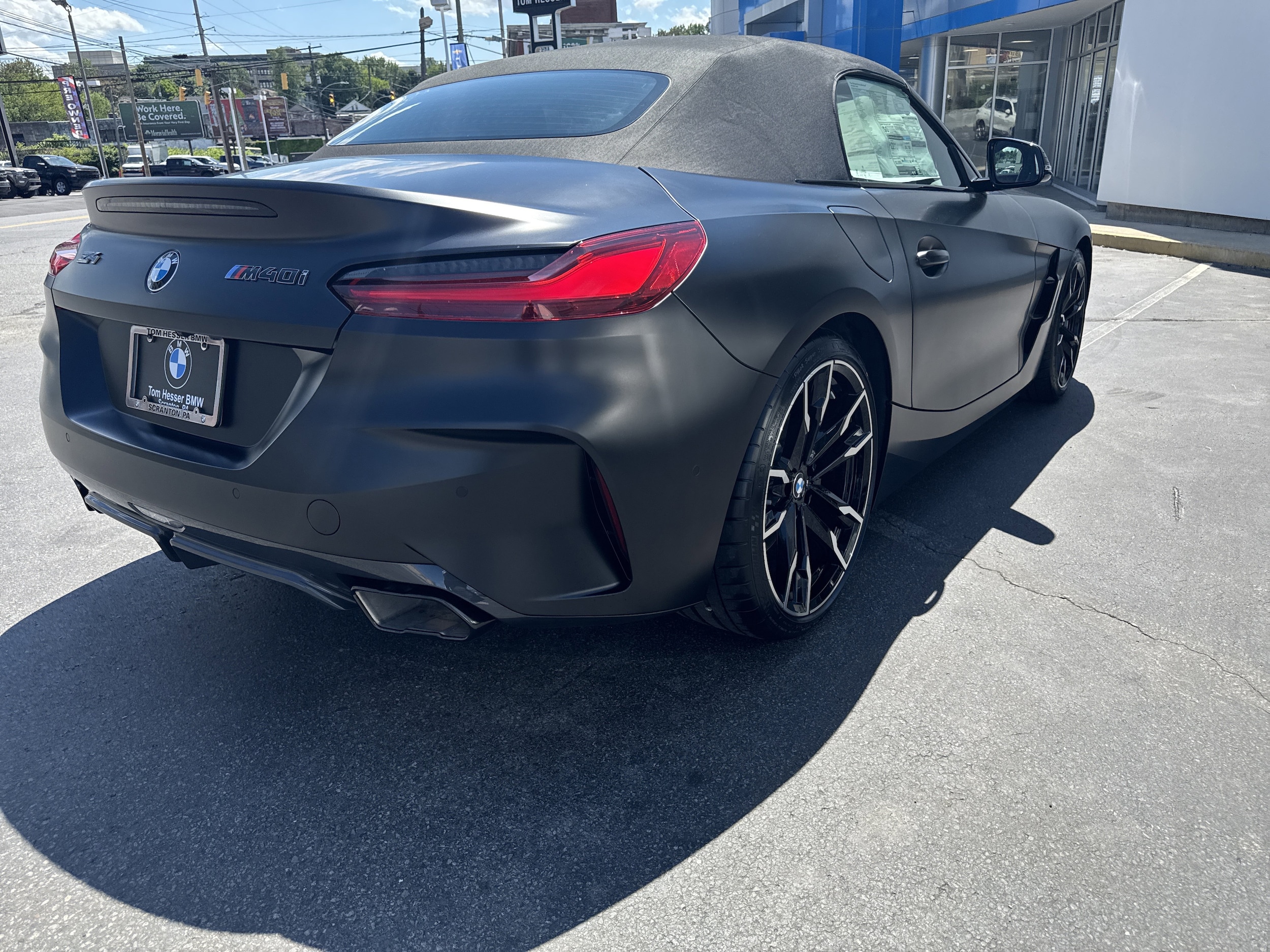 2026 BMW Z4 M40i - Photo 18