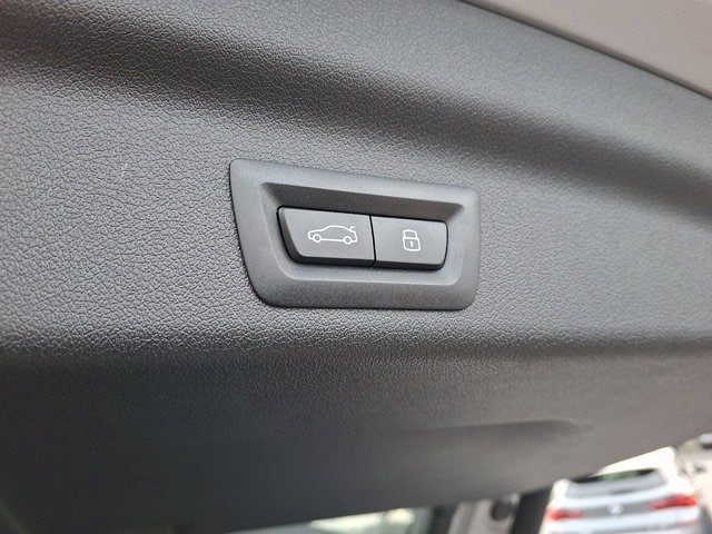 2025 BMW X1 28i - Photo 28