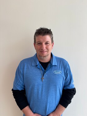 Staff member Chris  from c2975b01367d