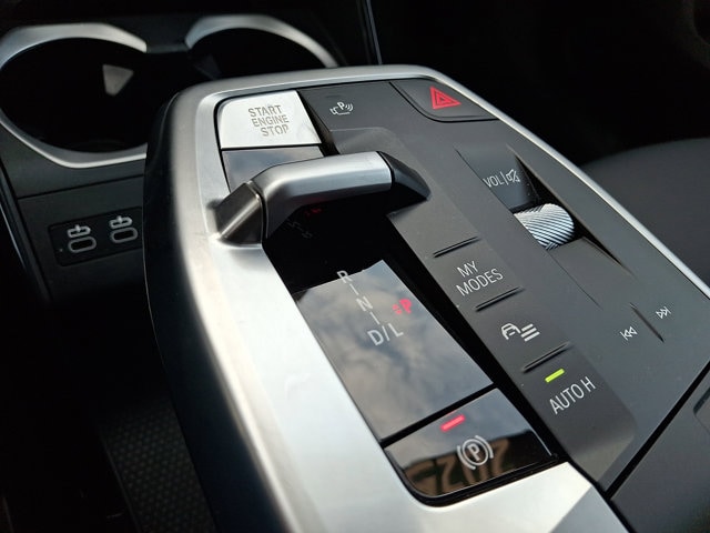 2025 BMW X2 28i - Photo 15