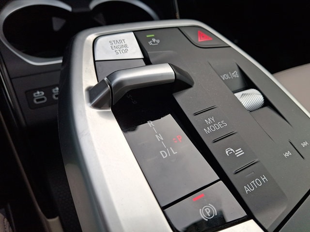 2025 BMW X1 28i - Photo 15
