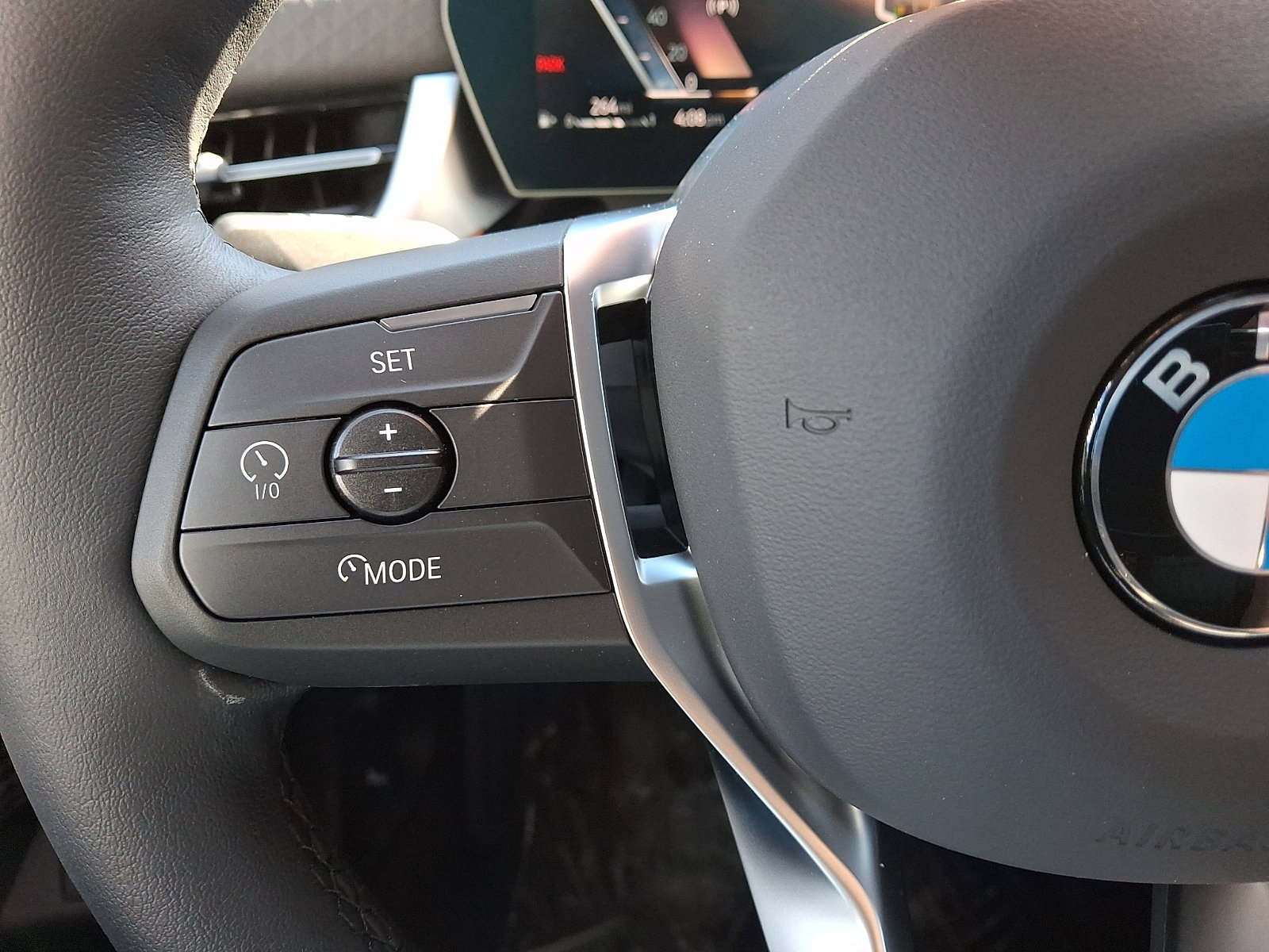 2026 BMW X2 28i - Photo 14