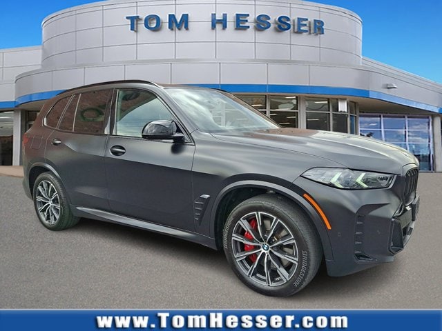 2024 BMW X5 M60i's photo