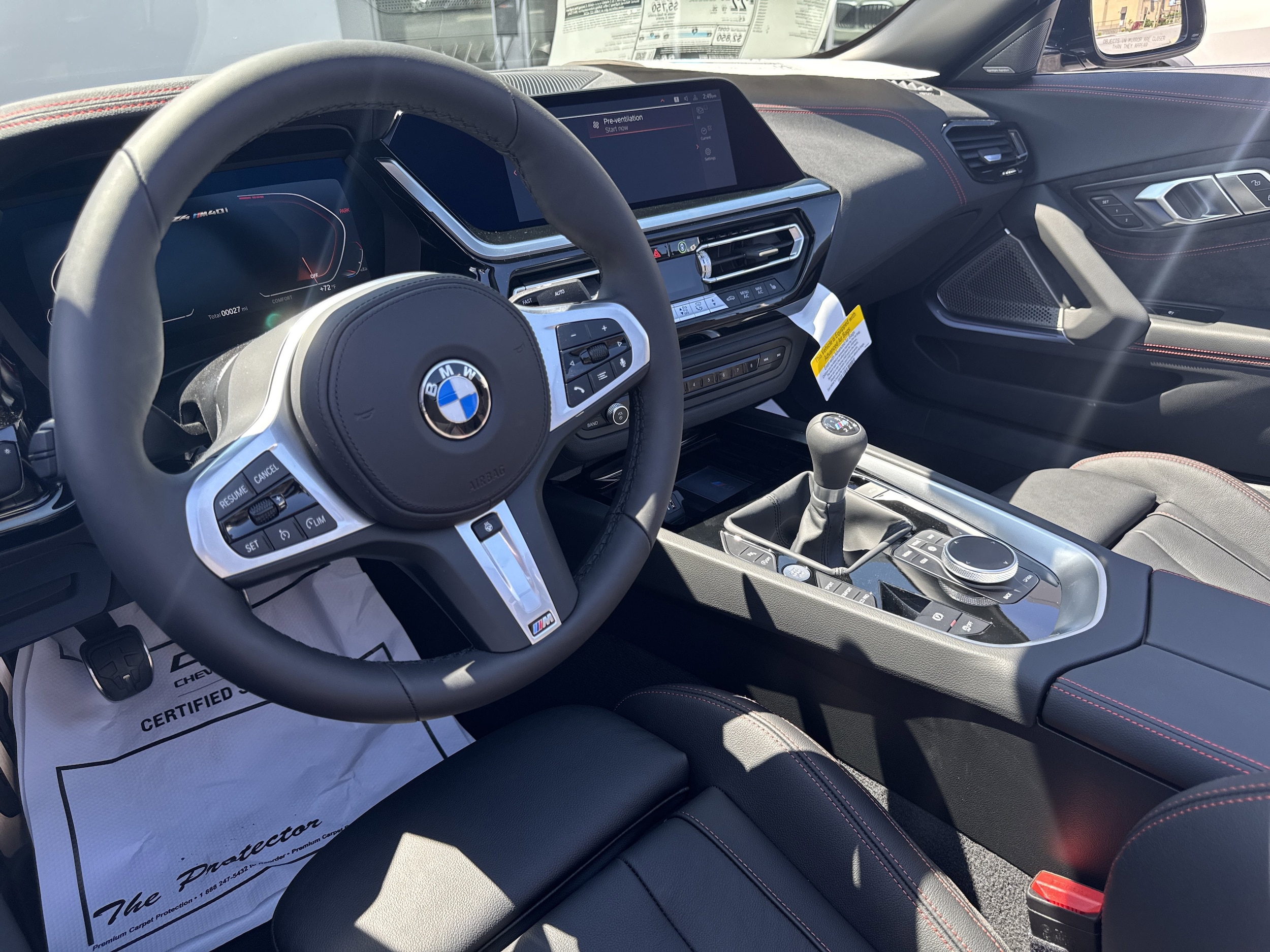 2026 BMW Z4 M40i - Photo 9