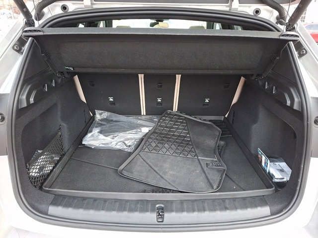 2025 BMW X1 28i - Photo 27