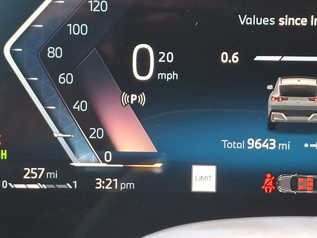 2025 BMW X2 28i - Photo 19