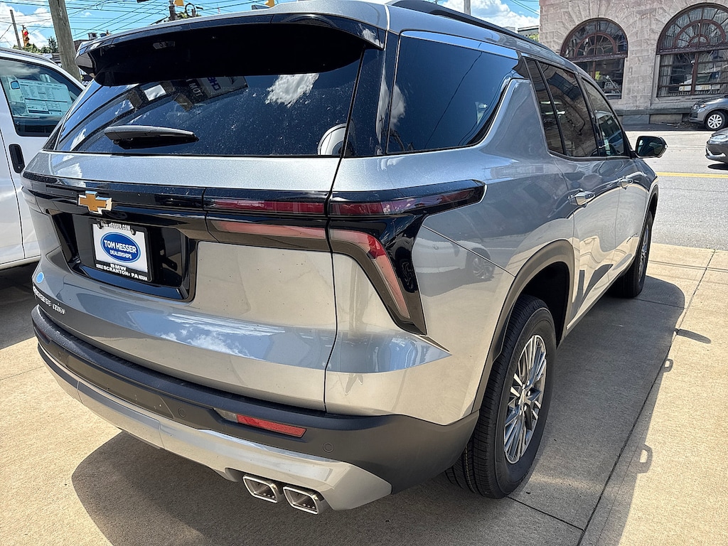 New 2026 Chevrolet Traverse AWD LT SUV