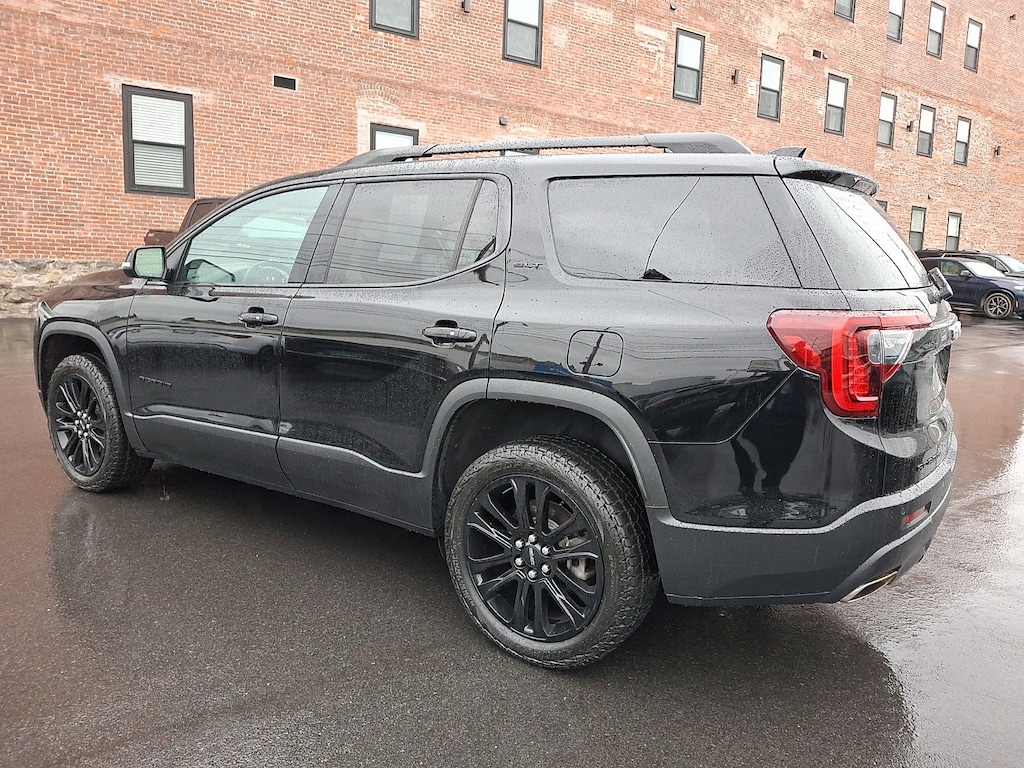 Used 2023 GMC Acadia SLT Sport Utility