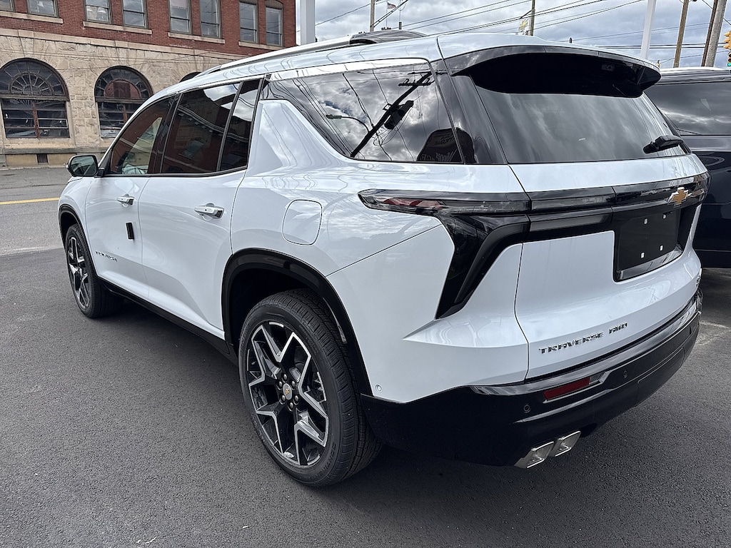 New 2026 Chevrolet Traverse AWD High Country SUV
