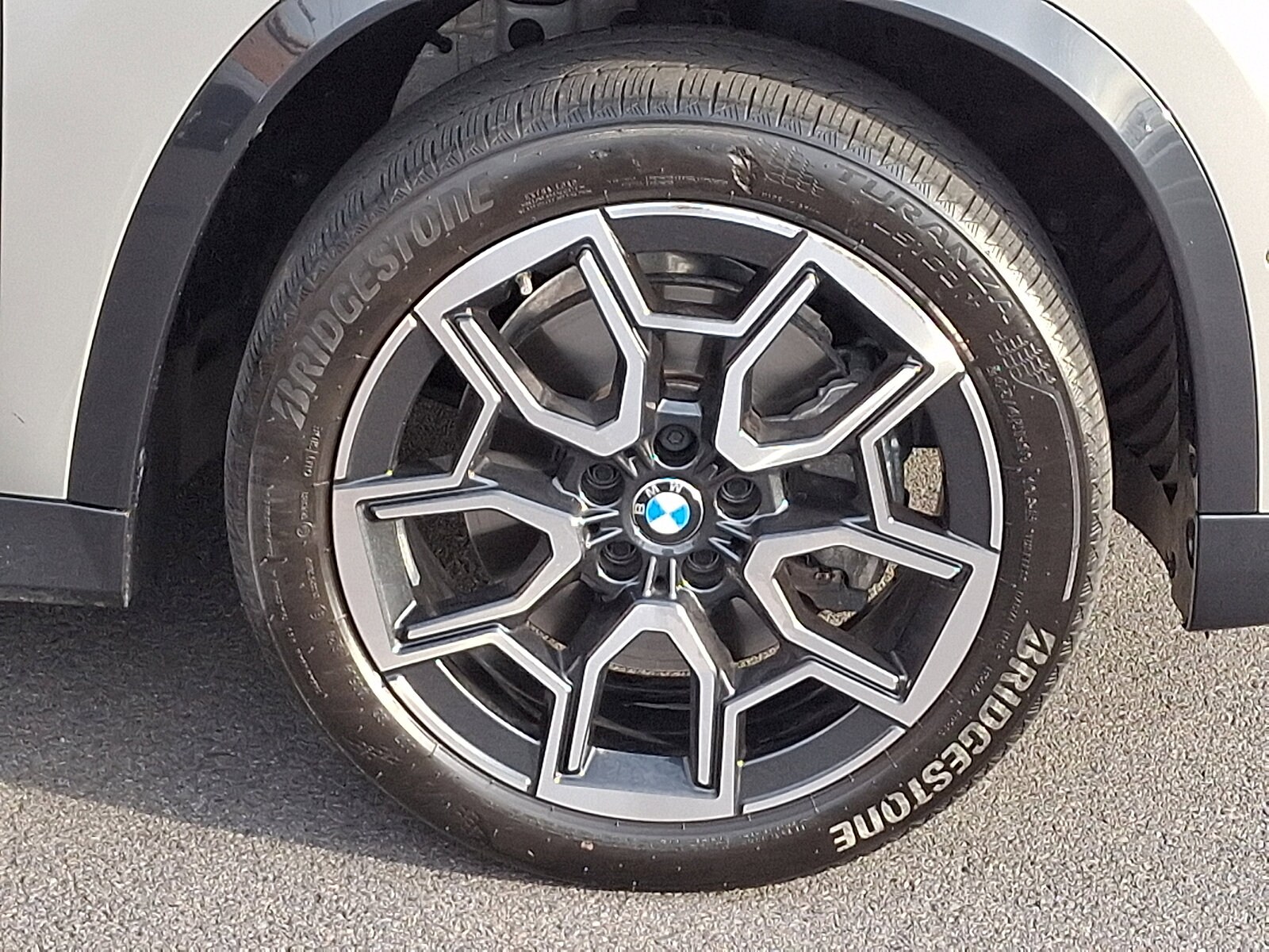 2025 BMW X1 28i - Photo 8