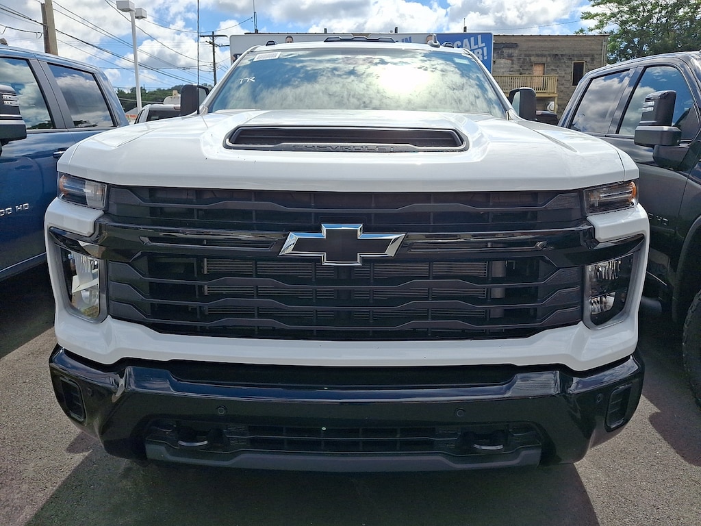 New 2026 Chevrolet Silverado 2500HD Custom Truck