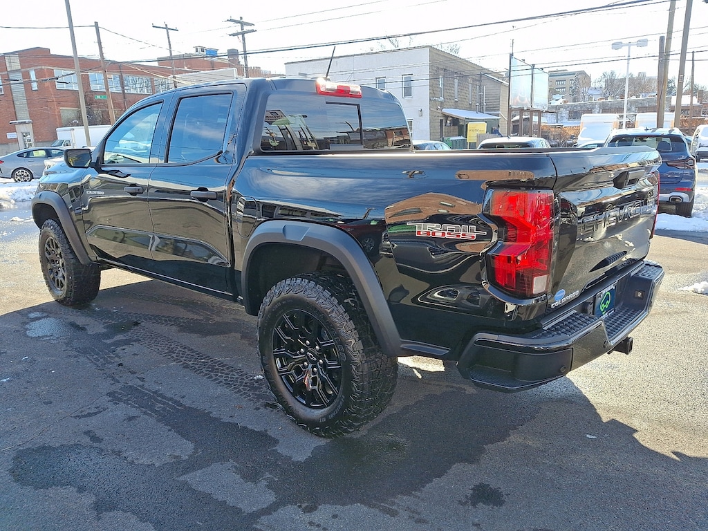 Used 2025 Chevrolet Colorado 4WD Trail Boss Crew Cab Pickup