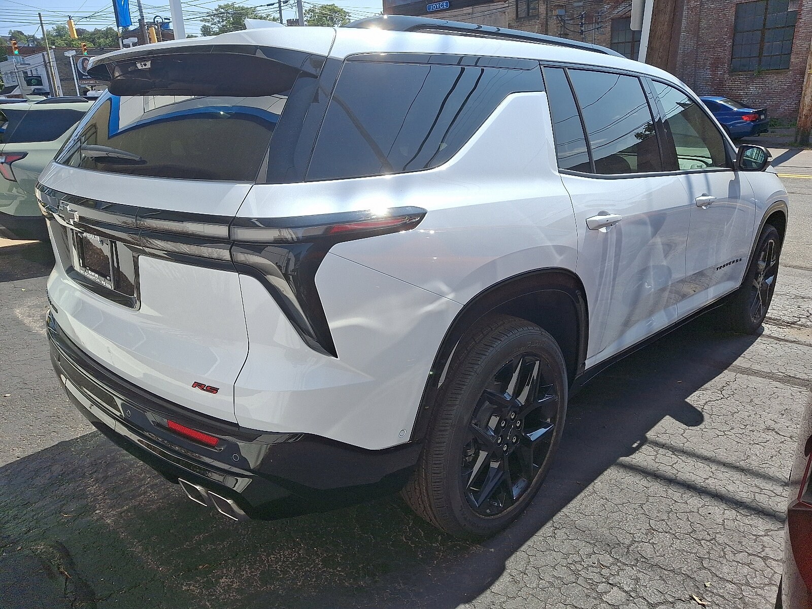 2026 Chevrolet Traverse RS photo 3