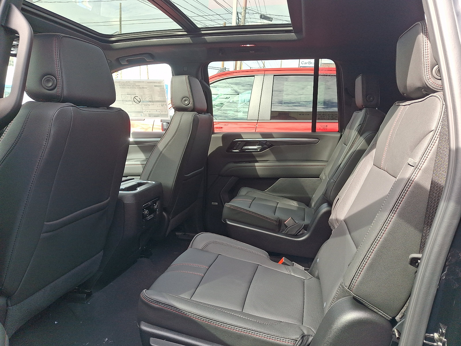 2026 Chevrolet Suburban RST - Photo 7