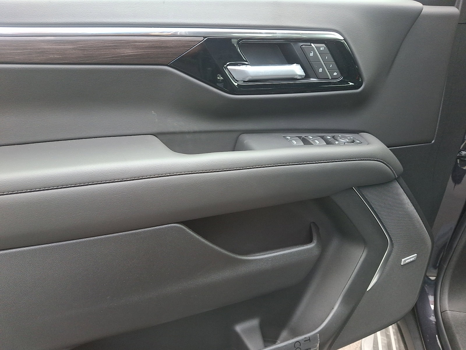 2026 Chevrolet Tahoe LT - Photo 7