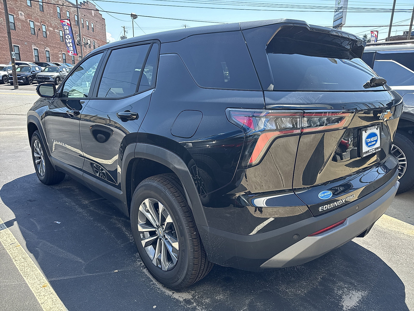 2027 Chevrolet Equinox LT - Photo 2