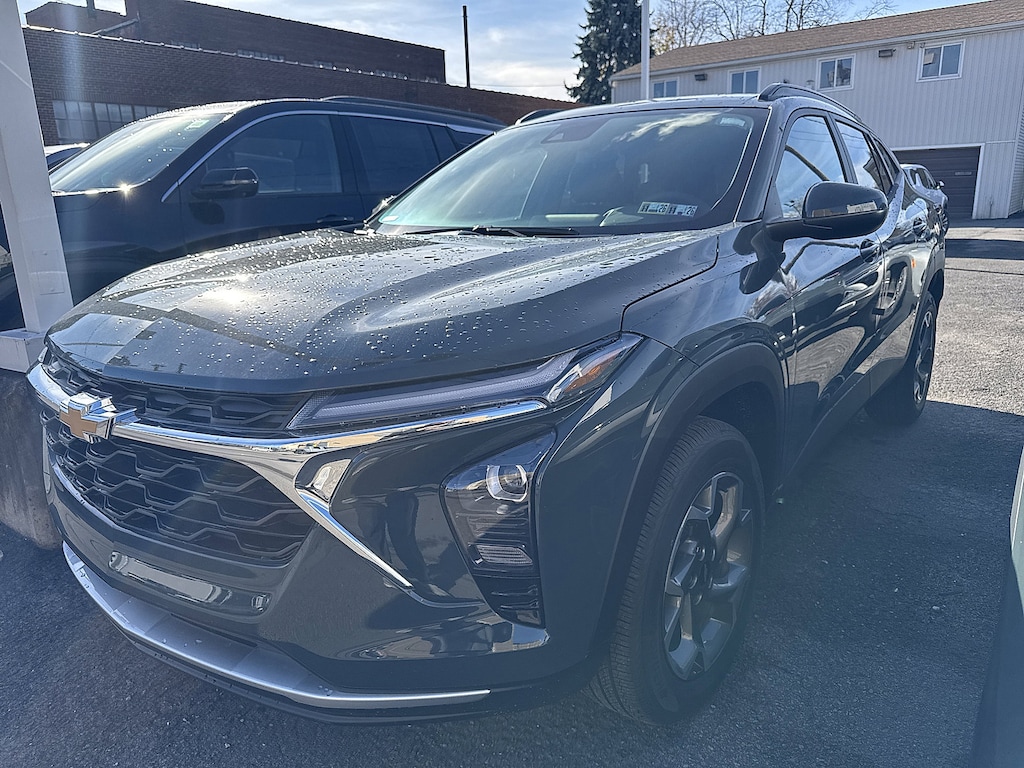 New 2026 Chevrolet Trax LT SUV