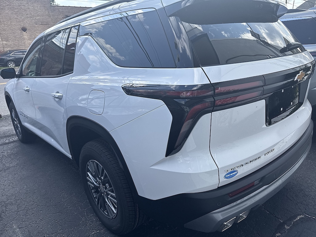 New 2026 Chevrolet Traverse AWD LT SUV