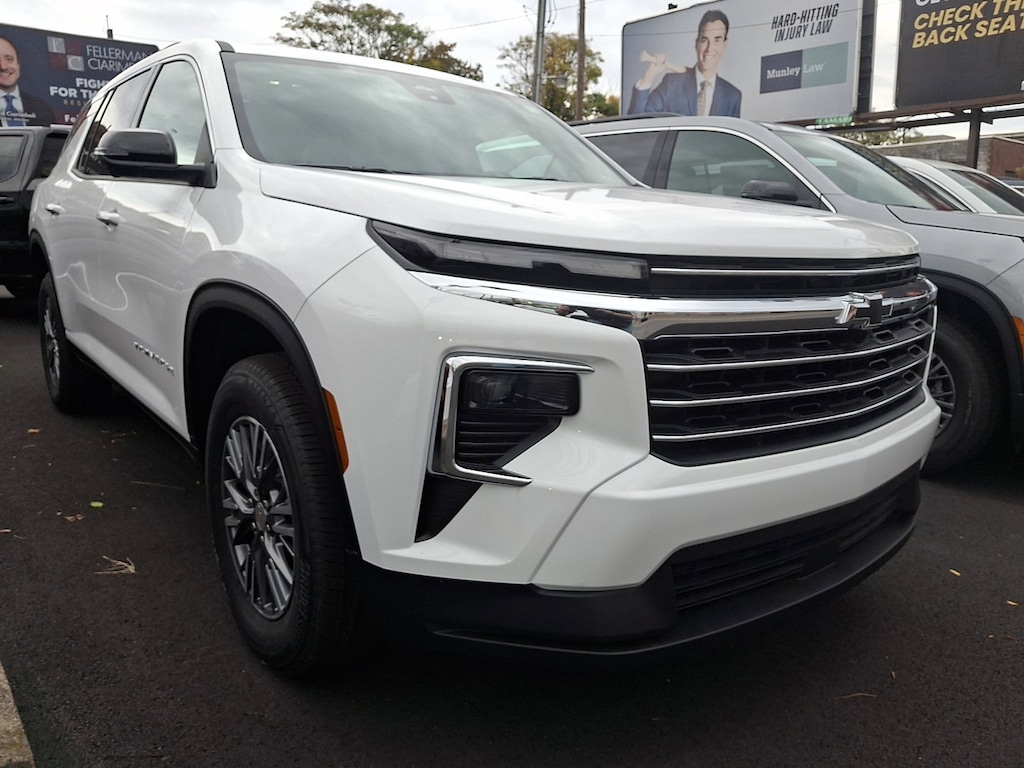 New 2026 Chevrolet Traverse AWD LT SUV
