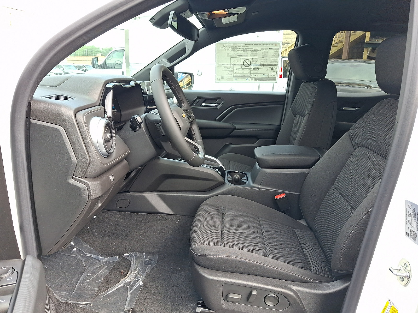 2026 Chevrolet Colorado LT - Photo 8