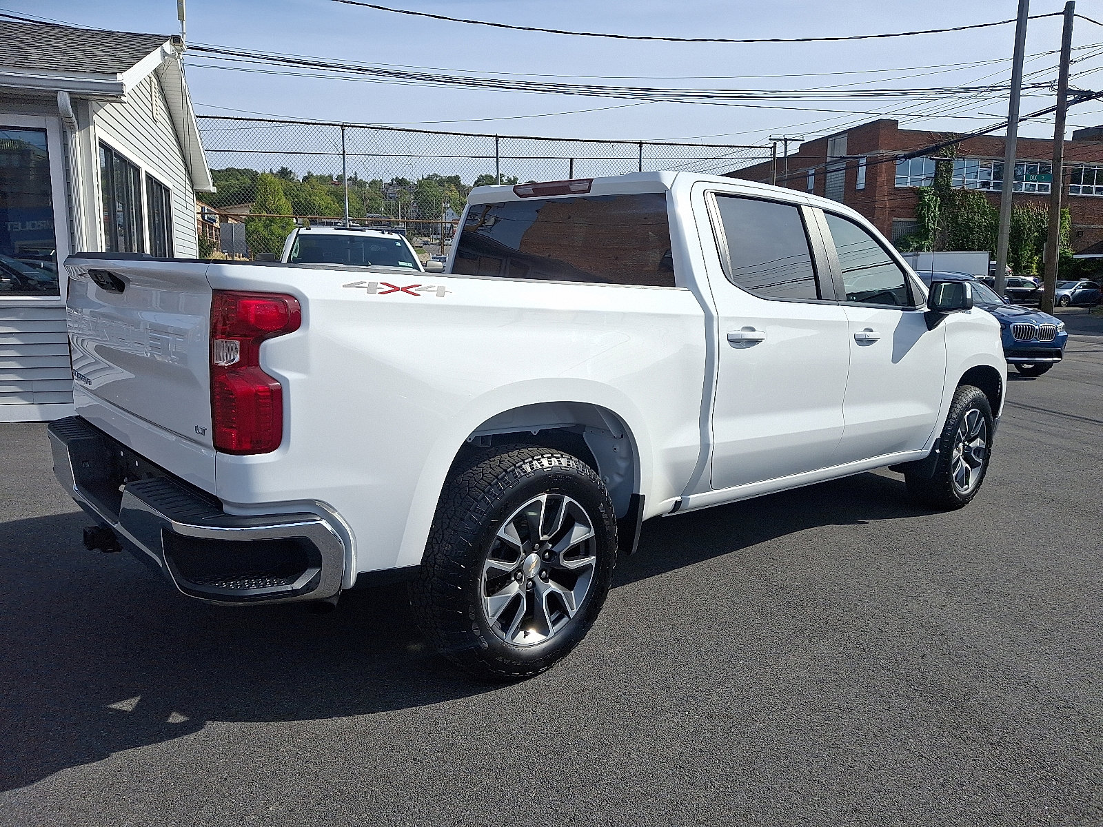 2023 Chevrolet Silverado 1500 LT - Photo 6