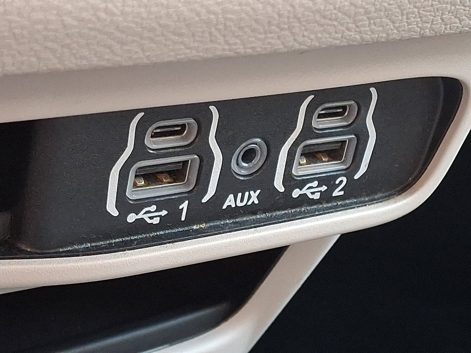 2024 Chrysler Pacifica Touring L - Photo 24